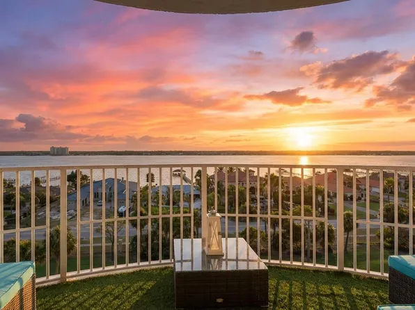 2 Oceans West Blvd APT 703, Daytona Beach Shores, FL 32118