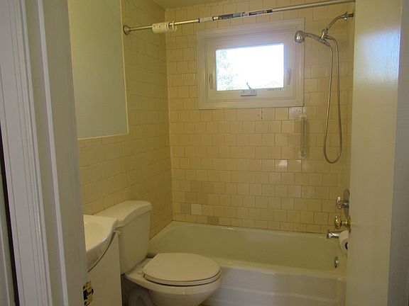 5th image of 34 Middle St