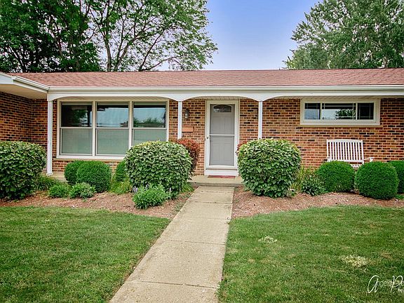 2nd image of 555 Garys Dr
