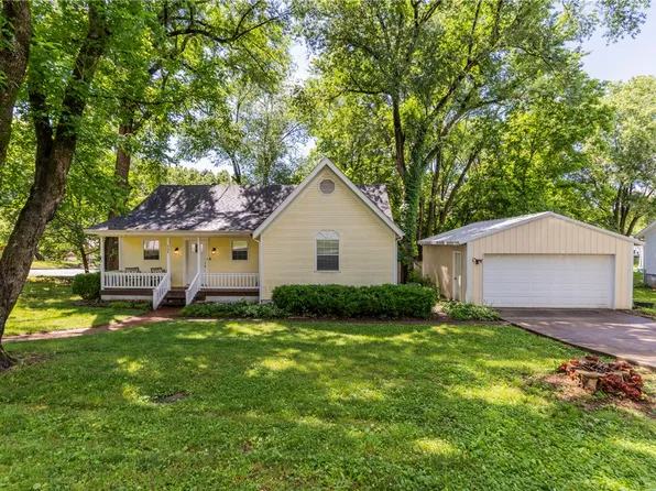304 Phillips St, Berryville, AR 72616