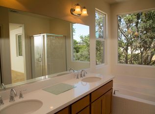 321 Oak Hill Rd, Paso Robles, CA 93446