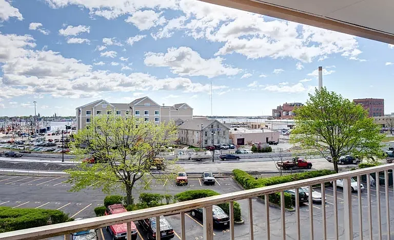 Harborview — Photo 1
