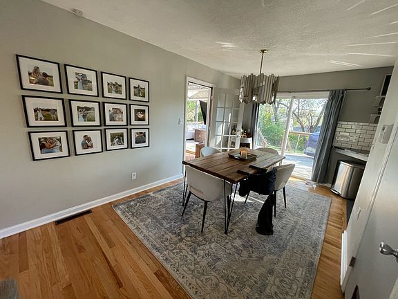 2nd image of 1003 W 90th Ter