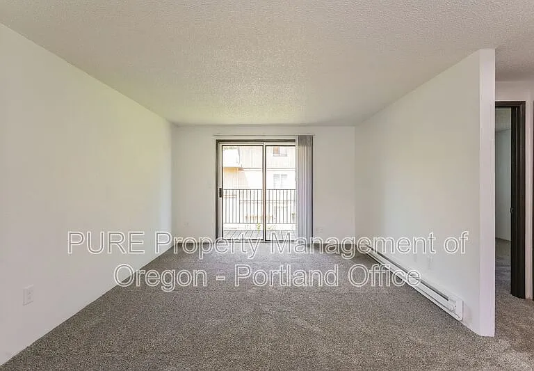 Parkway Garden — Photo 78
