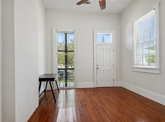 2nd image of 2315 2nd St