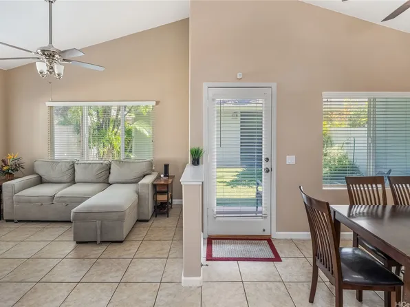 91-1151 Keoneula Blvd APT P1, Ewa Beach, HI 96706