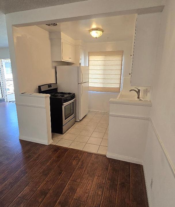 1st image of 11728 Goshen Ave APT 7