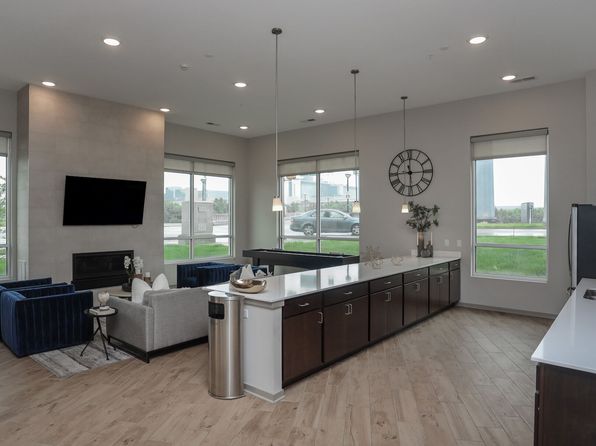 460 N White River Parkway West Dr APT 415