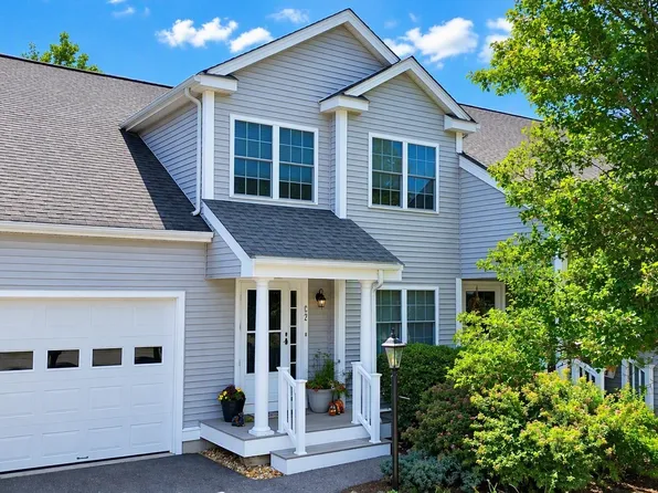 877 Auburnville Way APT C2, Whitman, MA 02382