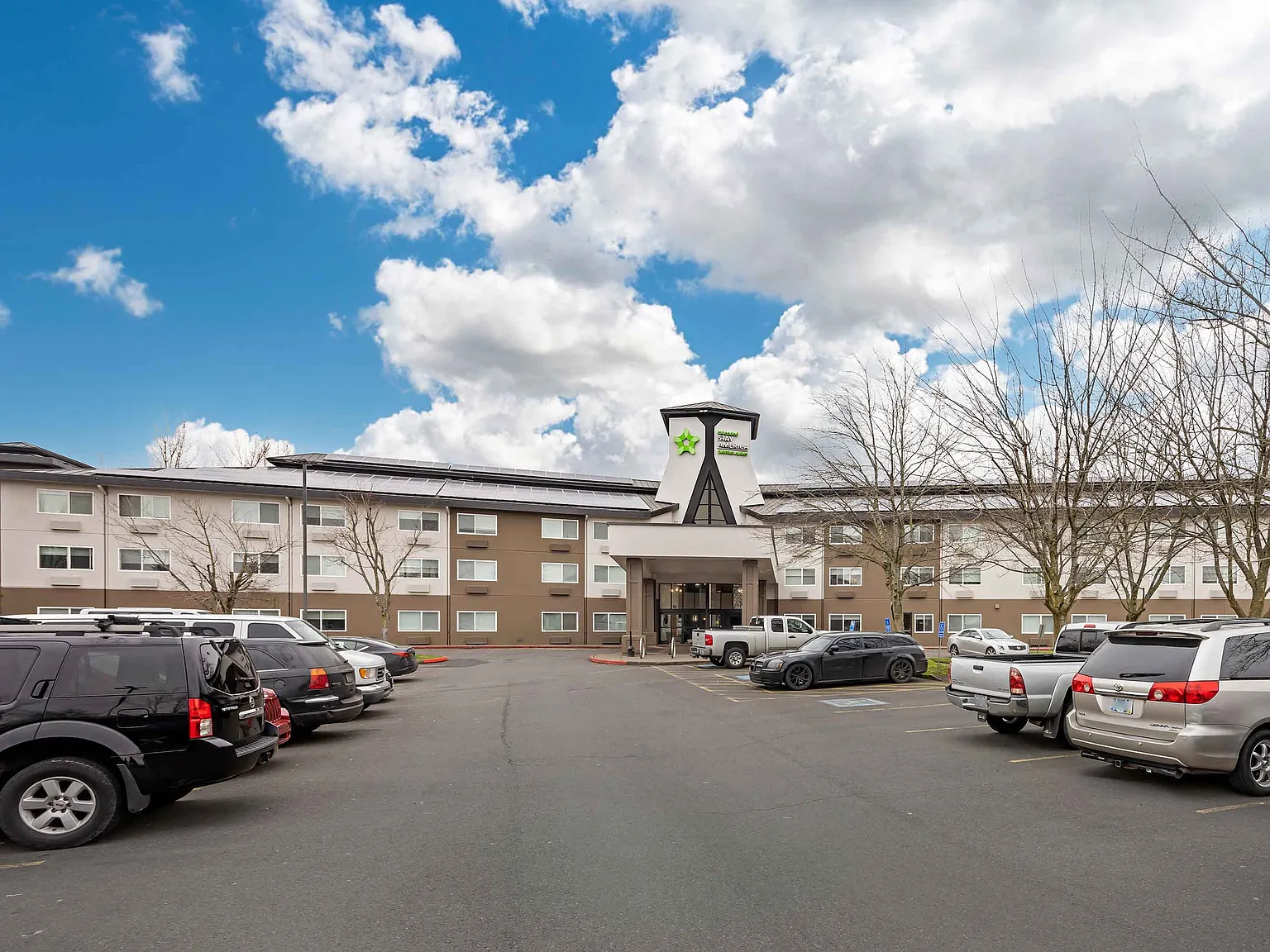 Trimark University Housing Hotel — Photo 4