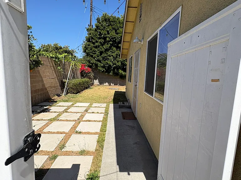 24604 Eshelman Ave — Photo 21