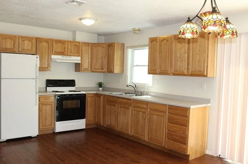 3 bed, 1432 sqft, $2,750 — Photo 4