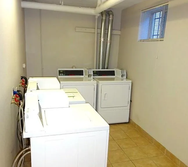 1470 Ivy St #22 — Photo 10