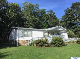 55 Cove Rd, Mentone, AL 35984