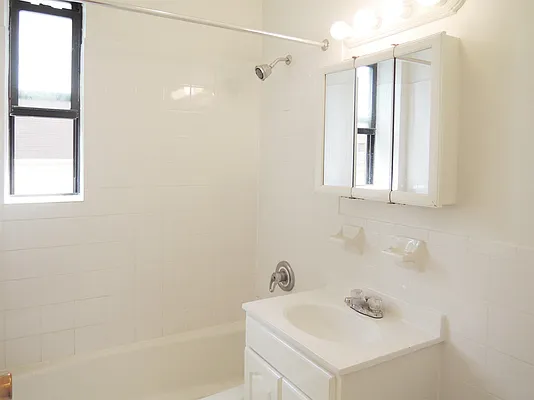 Rented by Consortio Funding LLC | media 19