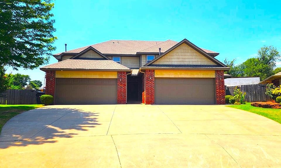 1st image of 13705 Oxford Dr #13705/13707