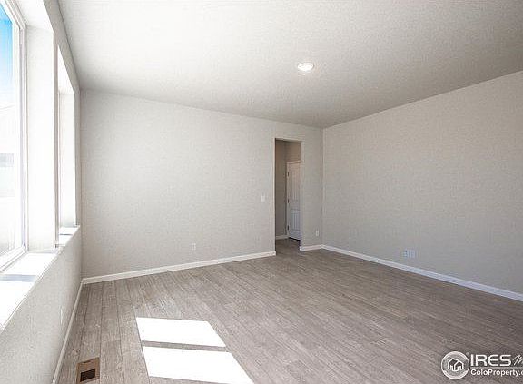 4th image of 1108 104th Ave