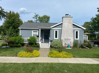 2347 Oak Ave, Northbrook, IL 60062