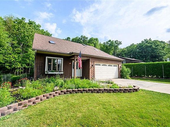 2nd image of 4810 Sentinel Dr