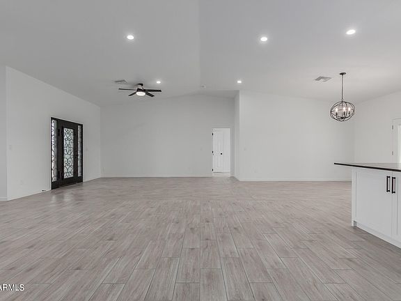 5th image of 1216 N 360th Avenue