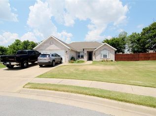 101 Beasley Dr, Centerton, AR 72719