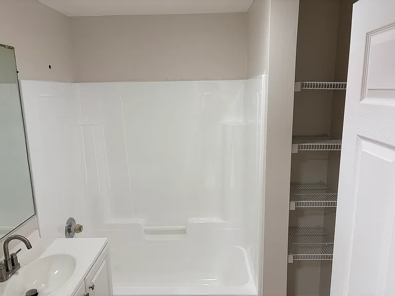 131 157th St #2E — Photo 13