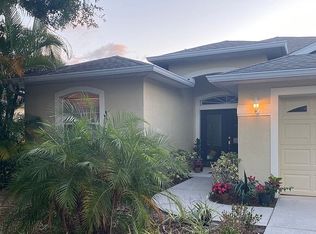 8230 46th Ct E, Sarasota, FL 34243