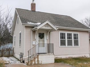 1016 N Dodge St, Iowa City, IA 52245