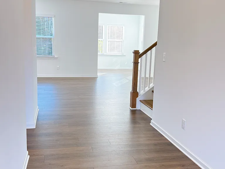 1152 Sun Springs Rd — Photo 2