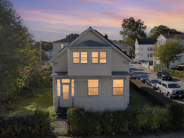 156 Dorchester St, Worcester, MA 01604