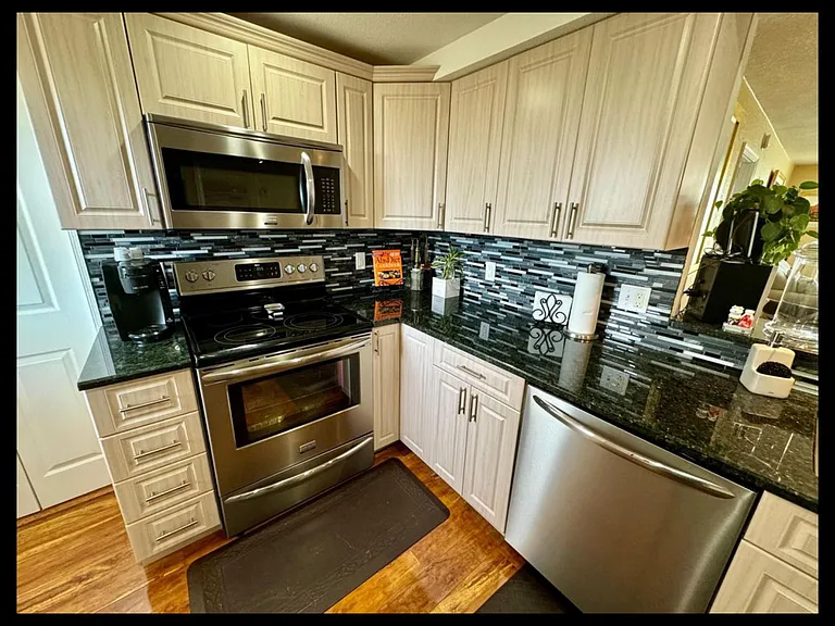 5201 NW 2nd Ave #415 — Photo 14