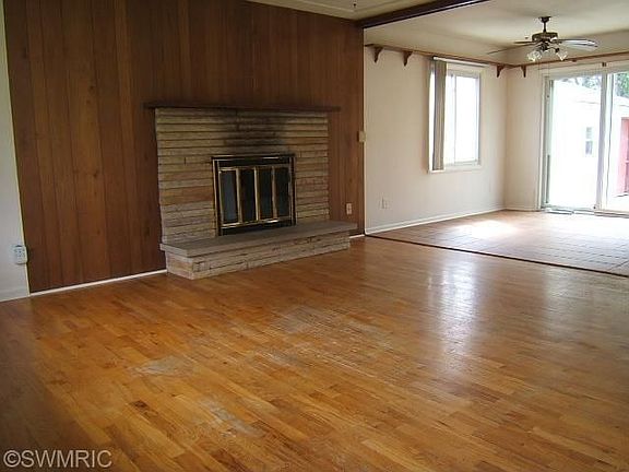 2nd image of 5316 E South Ave