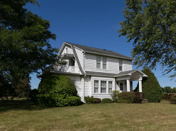 1412 N Nottawa St, Sturgis, MI 49091