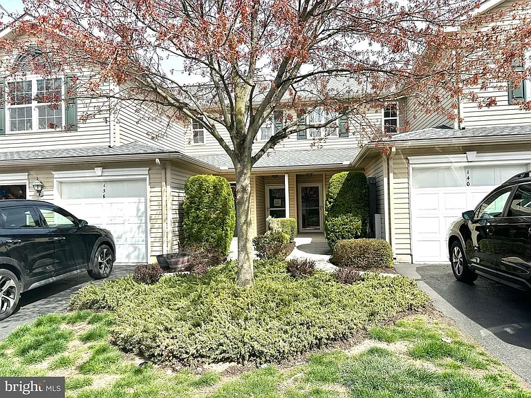 107 Oriole Ct — Photo 1