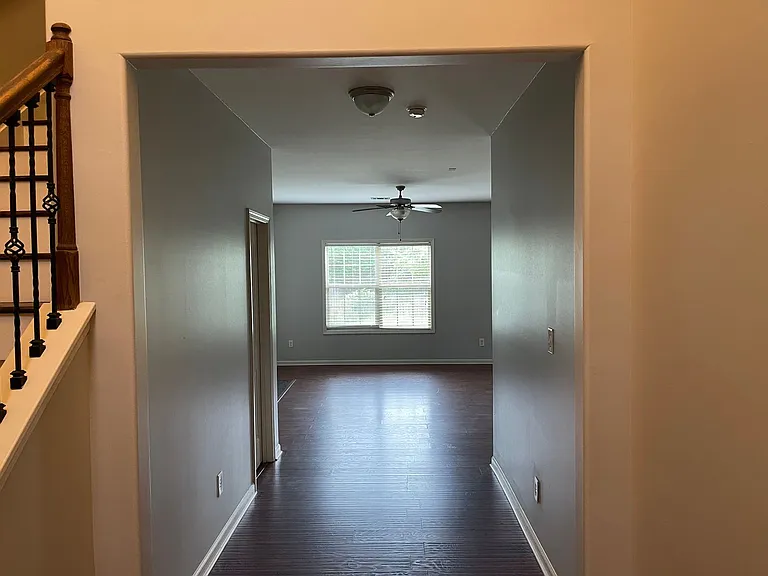 2706 Bechet Ln — Photo 2