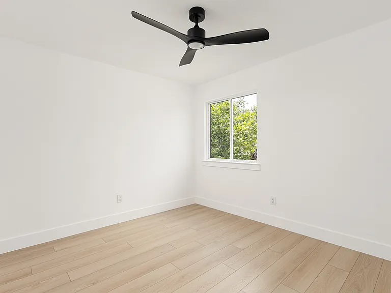8708 Cretys Cv — Photo 39