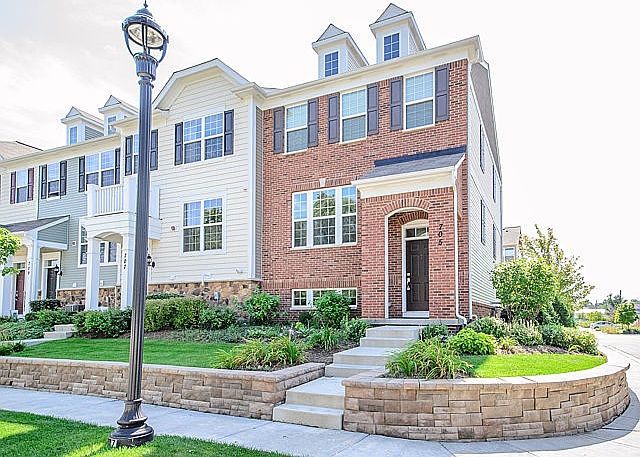 1st image of 705 E Hamlin Ln #91