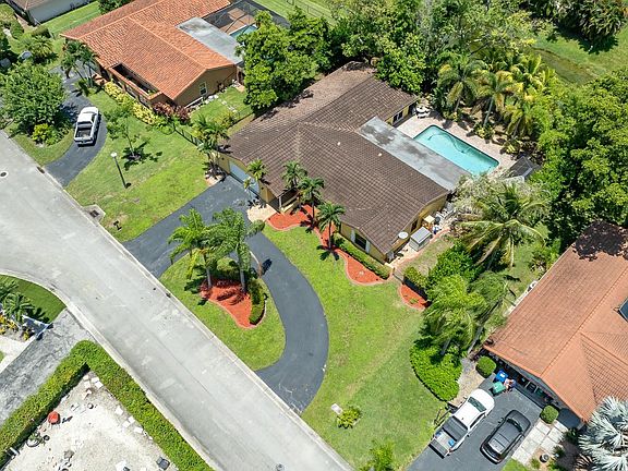 4th image of 2605 NW 114th Avenue