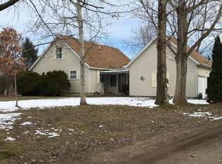 530 N Fletcher Rd, Chelsea, MI 48118