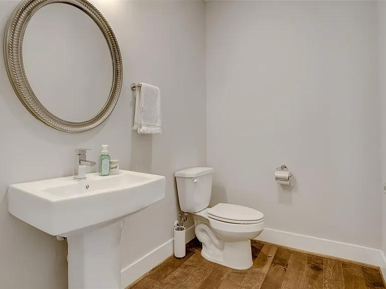 4511 Maxie St — Photo 14