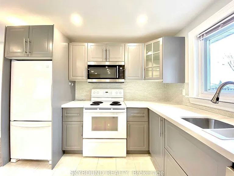 165 Orchard Heights Blvd — Photo 8