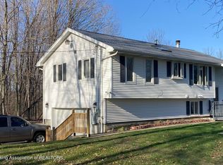 3707 Gale Rd, Eaton Rapids, MI 48827