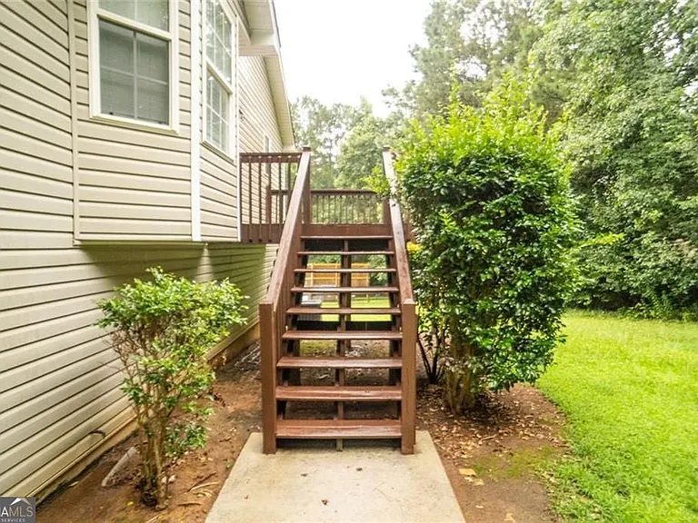 52 Fieldstone Ct — Photo 11