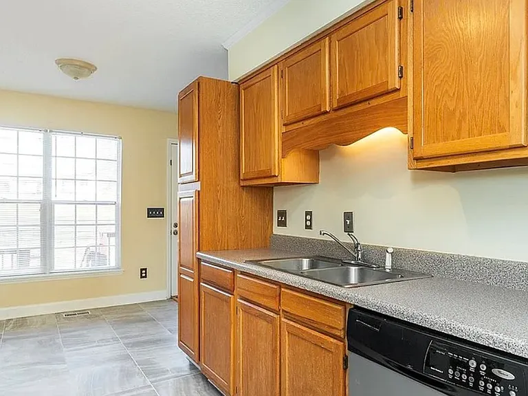 7261 McBane Mill Rd — Photo 4