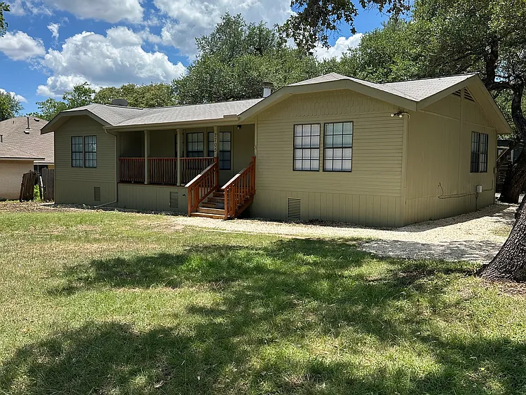 2705 Cypress Ln — Photo 21