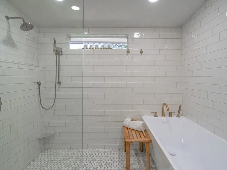 264 N 100 W — Photo 4