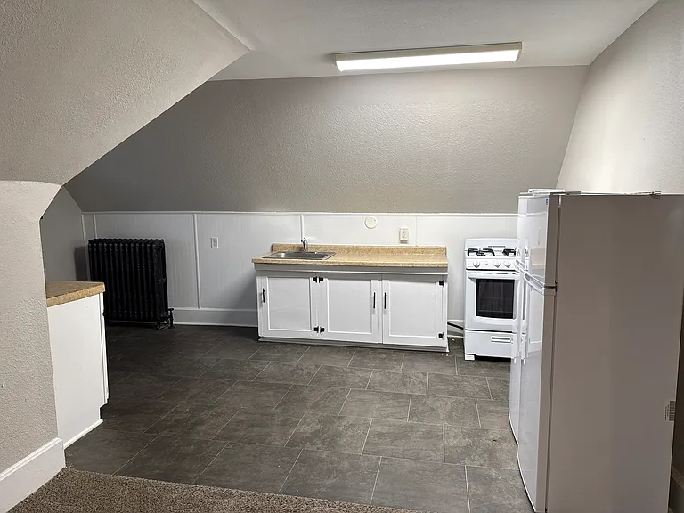 2040 S Saint Aubin St #3 — Photo 3