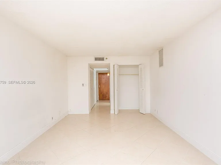 7601 E Treasure Dr #2406 — Photo 23