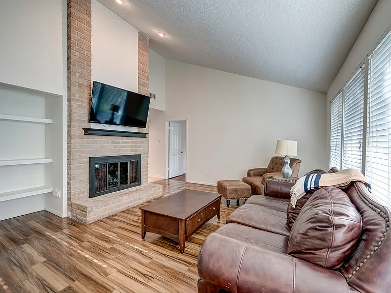 1722 S Kirkwood Rd — Photo 37