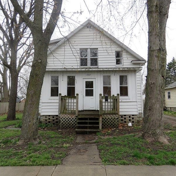 1st image of 1207 N Mill St